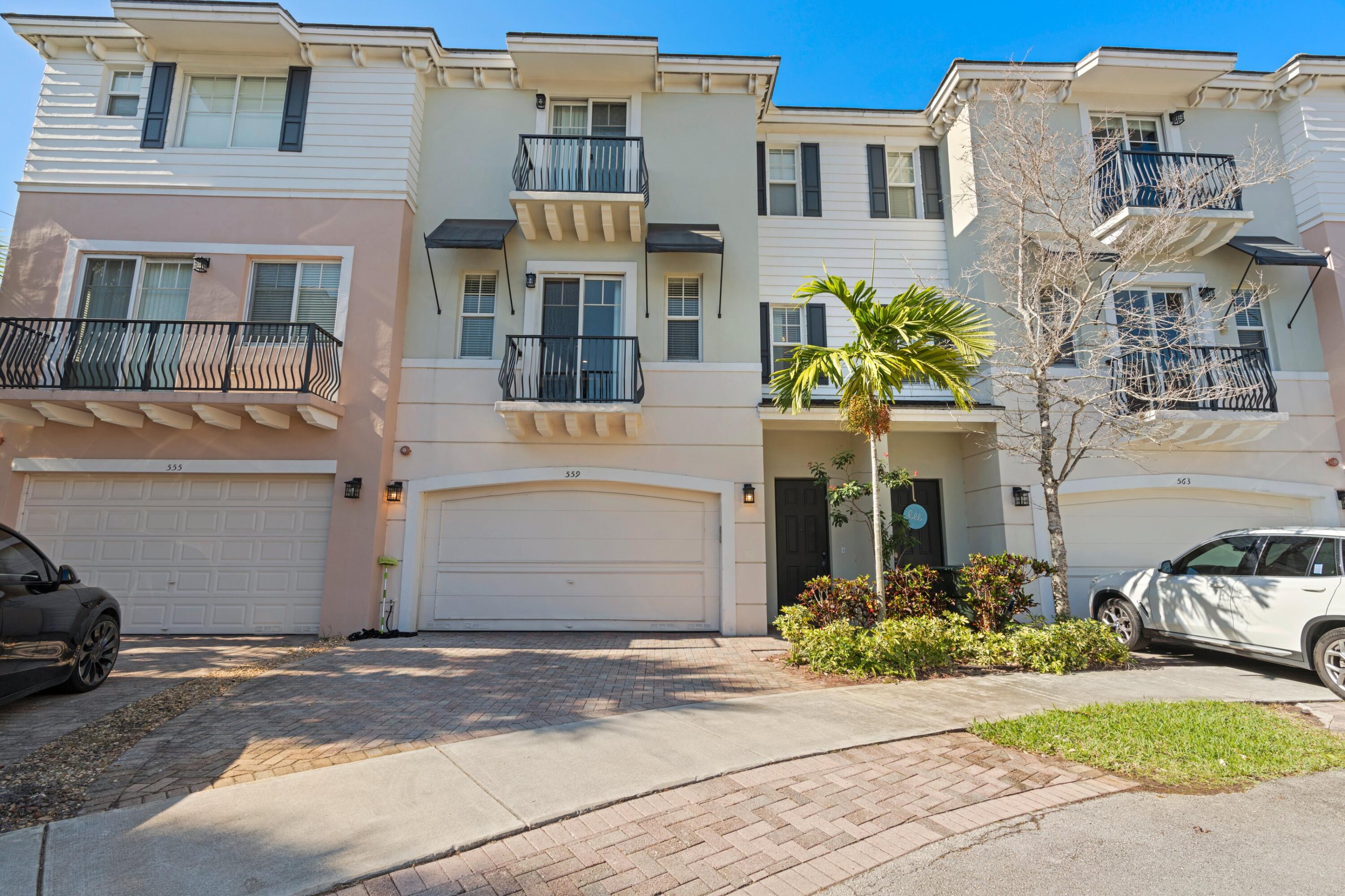 559 Northwest 35th Place Boca Raton, FL 33431 - Photo 1 of 30 559