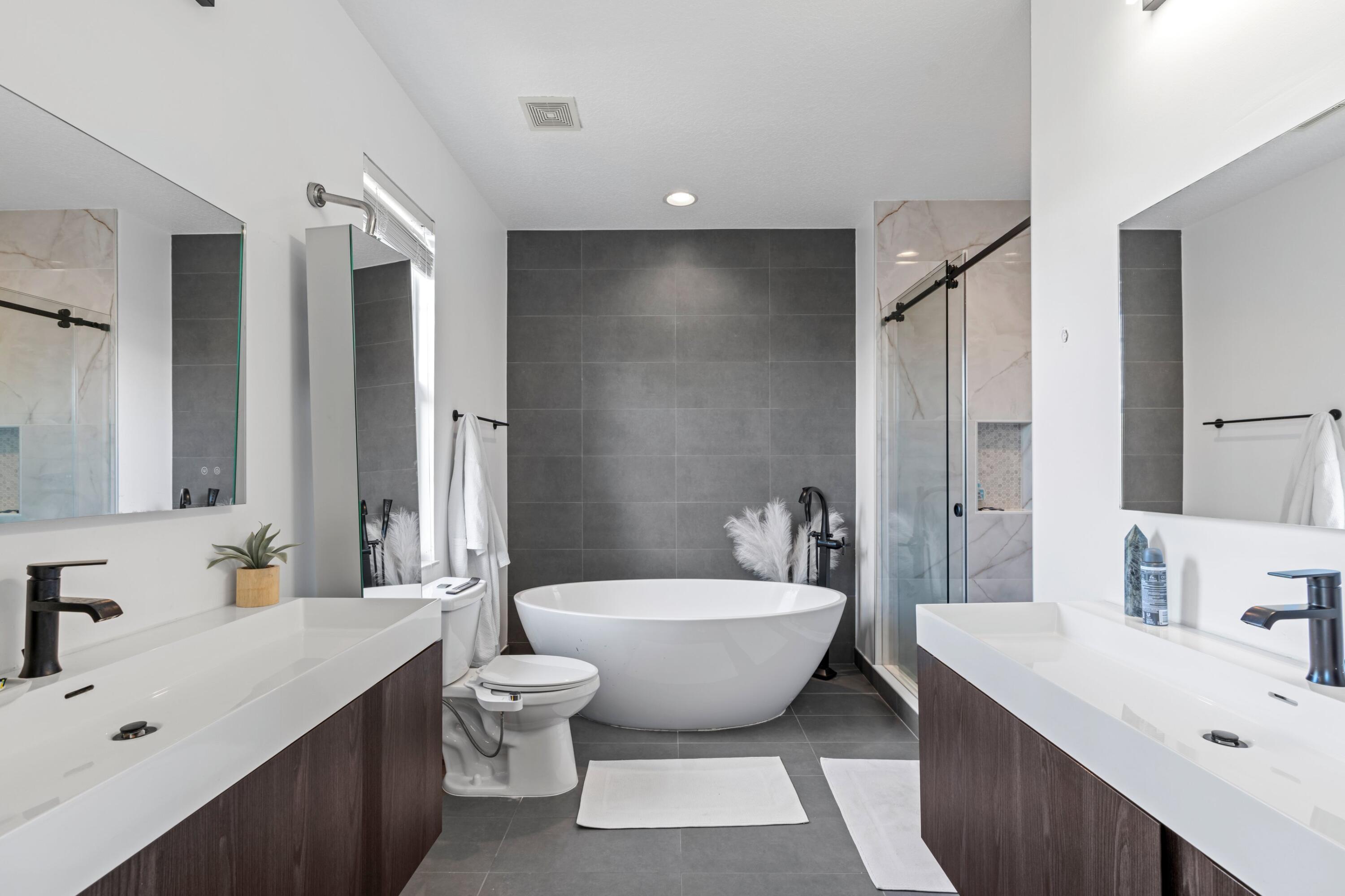 559 Northwest 35th Place Boca Raton, FL 33431 - Photo 20 of 30 DSC06120.jpg-SMALL