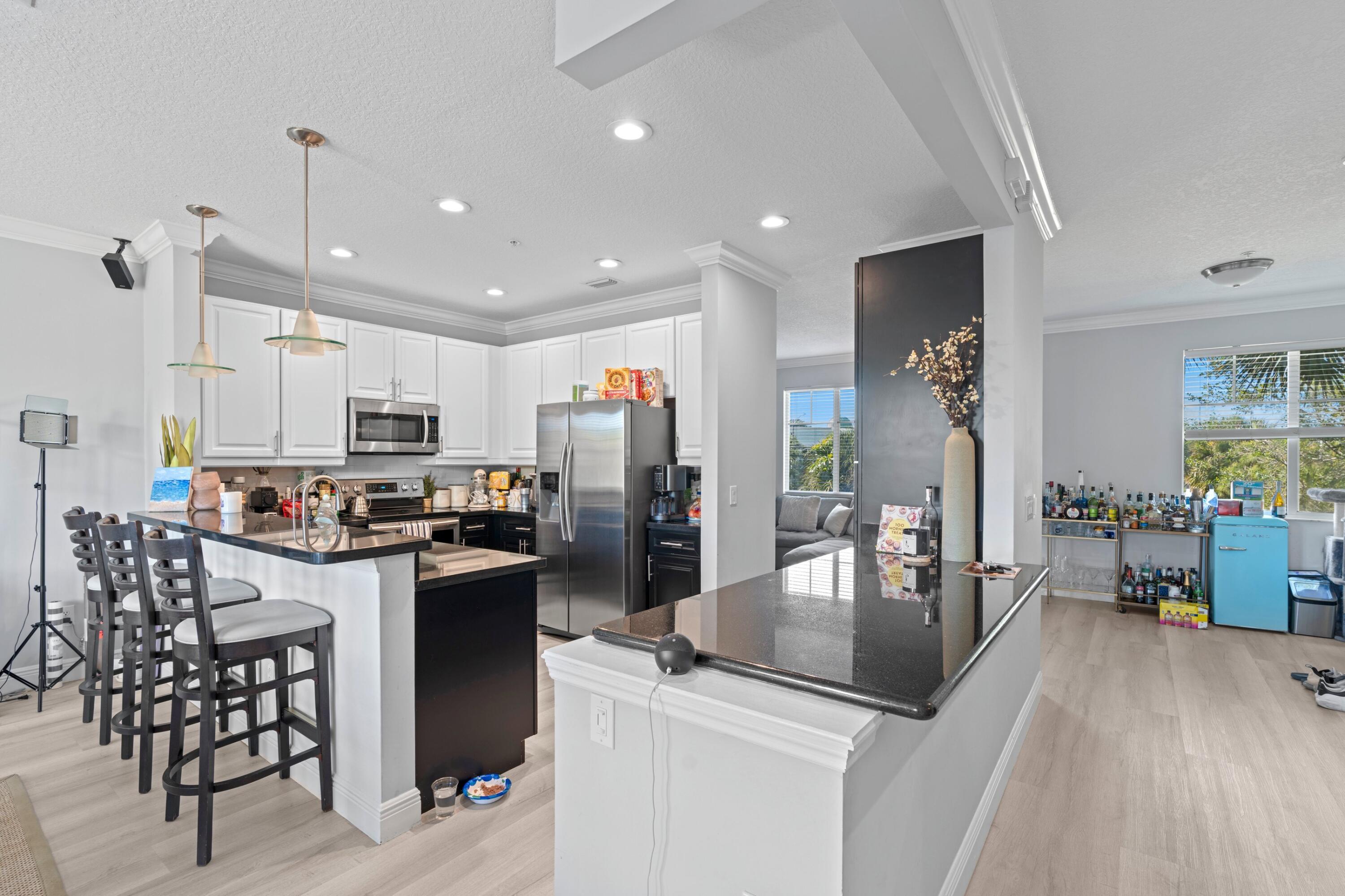 559 Northwest 35th Place Boca Raton, FL 33431 - Photo 9 of 30 DSC06085.JPG-SMALL