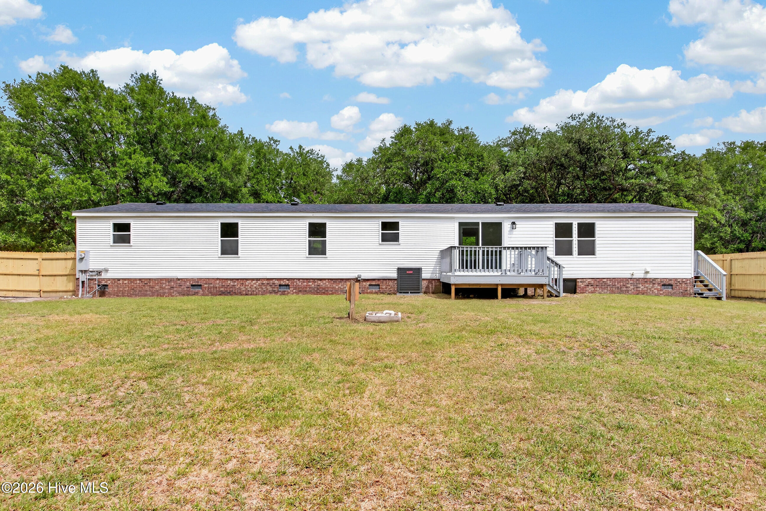 335 Queens Haven Road Hubert, NC 28539 - Photo 40 of 45 Back of House