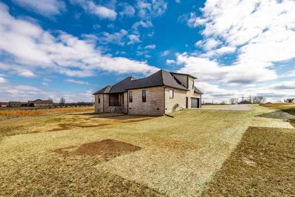 $649,900 | 159 South Ray Road, Portland, TN 37148