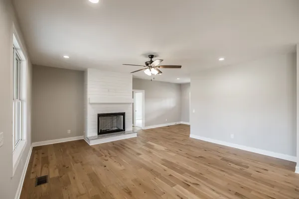 $649,900 | 159 South Ray Road, Portland, TN 37148