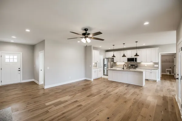 $649,900 | 159 South Ray Road, Portland, TN 37148