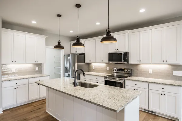 $649,900 | 159 South Ray Road, Portland, TN 37148