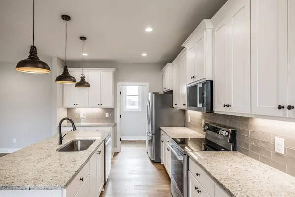 $649,900 | 159 South Ray Road, Portland, TN 37148