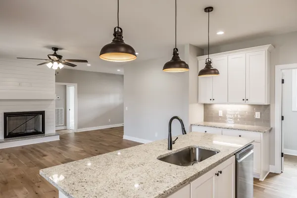 $649,900 | 159 South Ray Road, Portland, TN 37148