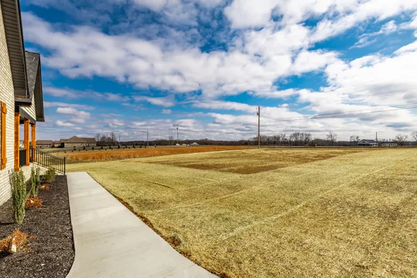 $649,900 | 159 South Ray Road, Portland, TN 37148