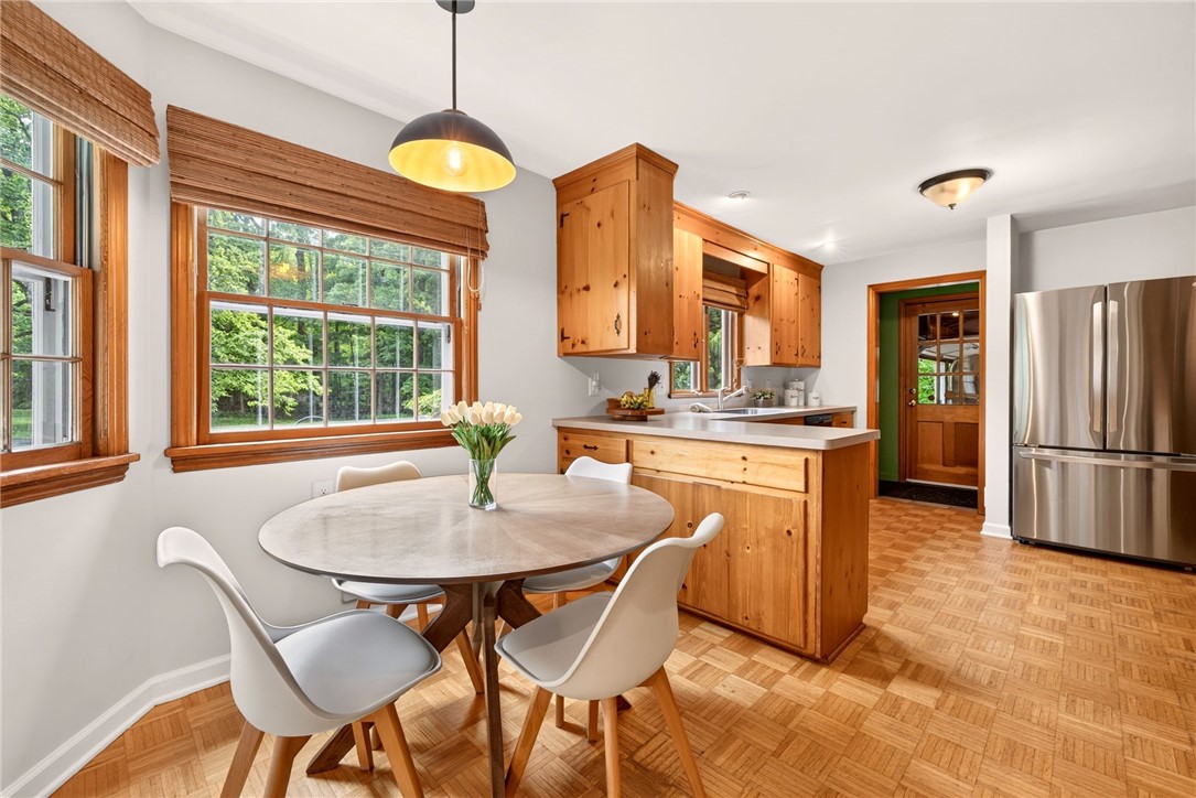 280 Woodland Road Pittsford, NY 14534 - Photo 10 of 30