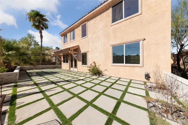 $3,000 | 1242 Calcione Drive, Henderson, NV 89011