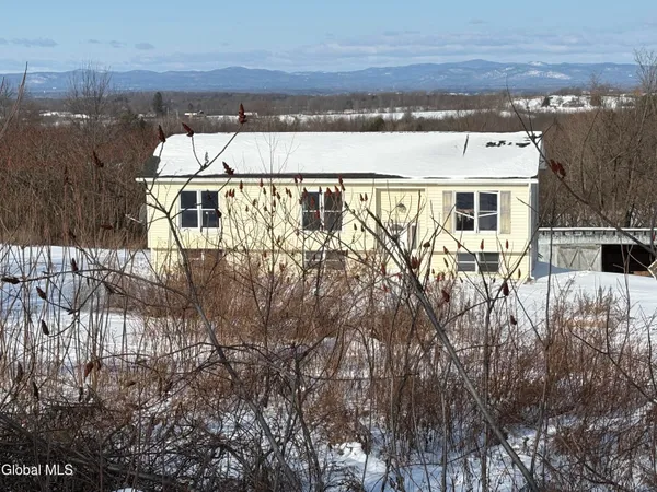$159,999 | 2087 Coach Road, Argyle, NY 12809