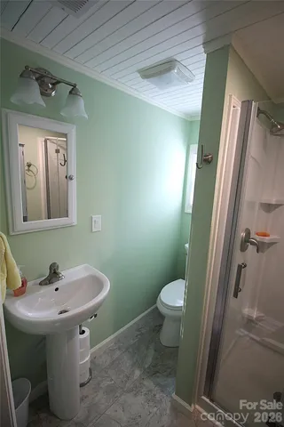 $179,900 | 112 East Hartford Avenue, Bessemer City, NC 28016