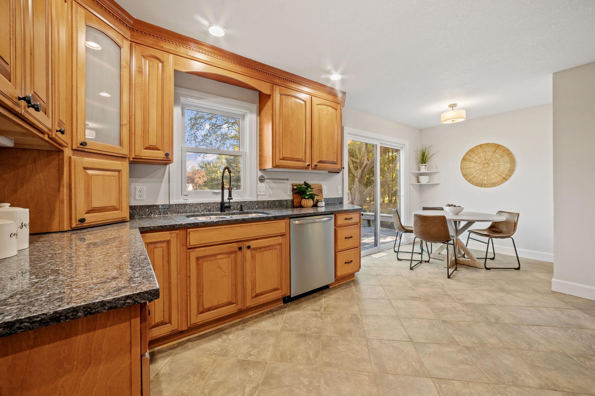 17034 Clear Spring Terrace Minnetonka, MN 55345 - Photo 11 of 32