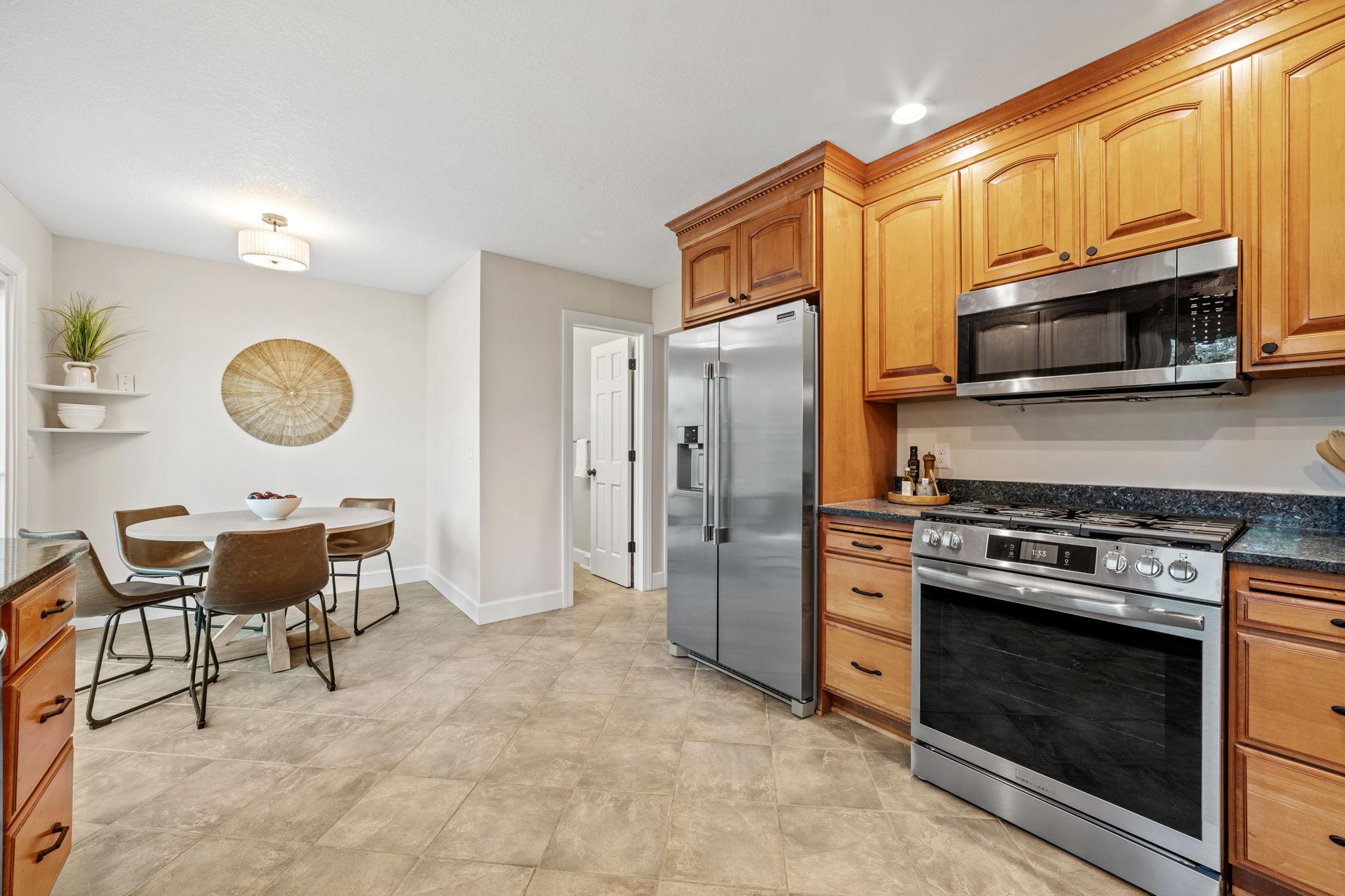 17034 Clear Spring Terrace Minnetonka, MN 55345 - Photo 13 of 32