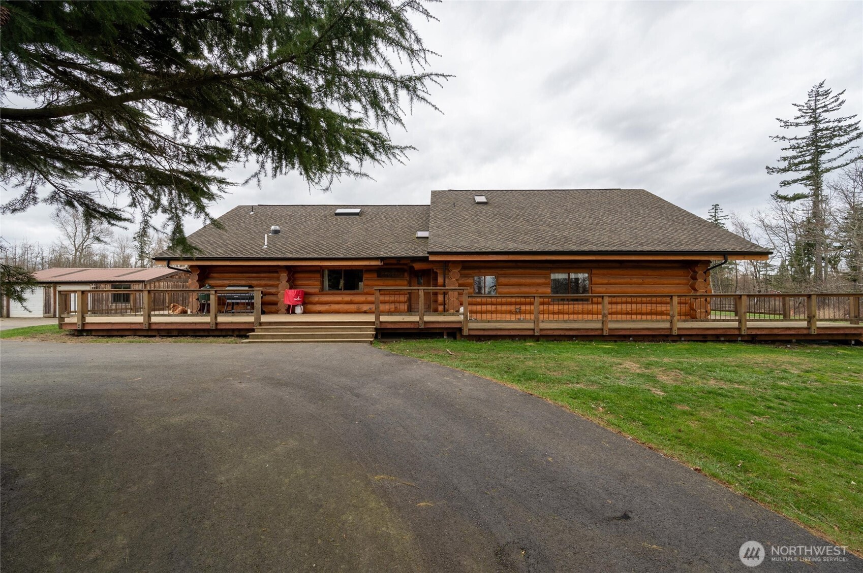 3883 Everett Road Ferndale, WA 98248 - Photo 29 of 40 a front view of a house with a garden