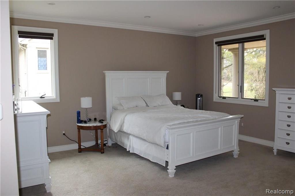 17515 Millar Road Clinton Township, MI 48036 - Photo 20 of 49