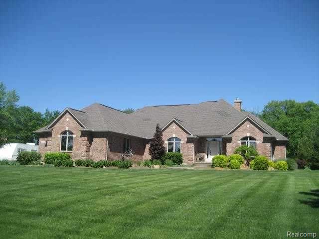 70156 Sunset Lane Romeo, MI 48065 - Photo 1 of 21 Front