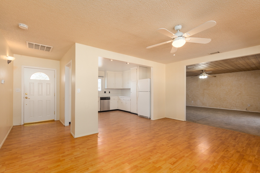 9482 Terrywood Road Santee, CA 92071 - Photo 5 of 22