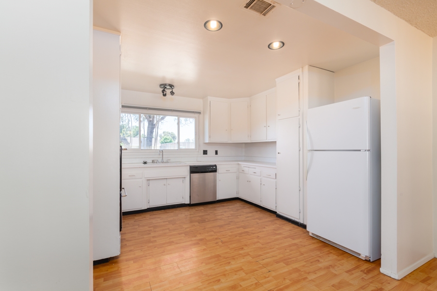 9482 Terrywood Road Santee, CA 92071 - Photo 6 of 22
