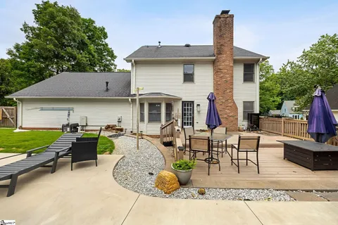 $410,000 | 215 Bendingwood Circle, Taylors, SC 29687