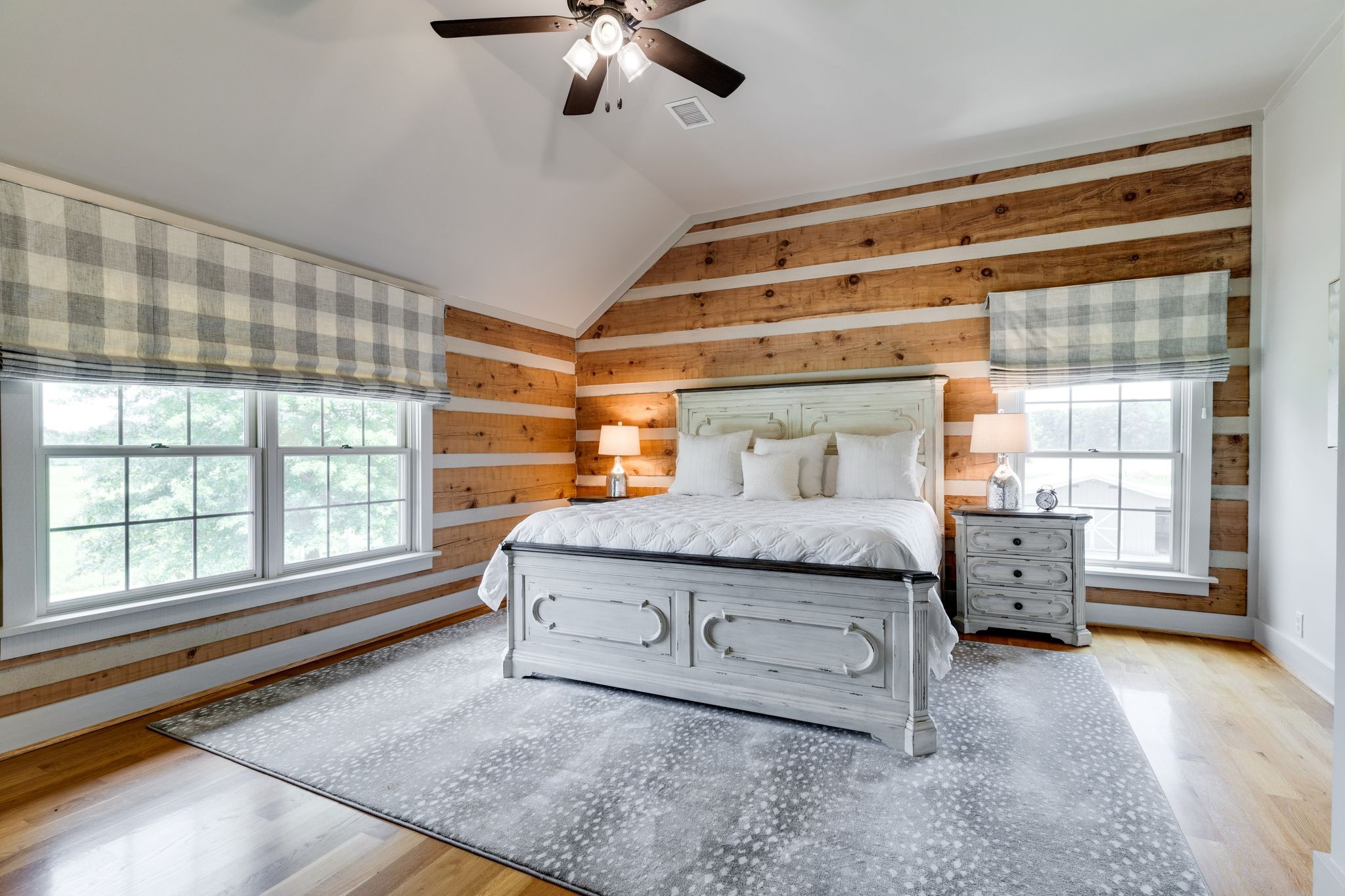 5110 Fred Perry Road Springfield, TN 37172 - Photo 20 of 36 a bedroom with furniture and large windows