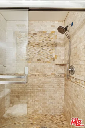 $875,000 | 272 North Chester Avenue, Unit 101, Pasadena, CA 91106