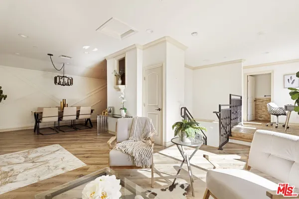 $875,000 | 272 North Chester Avenue, Unit 101, Pasadena, CA 91106