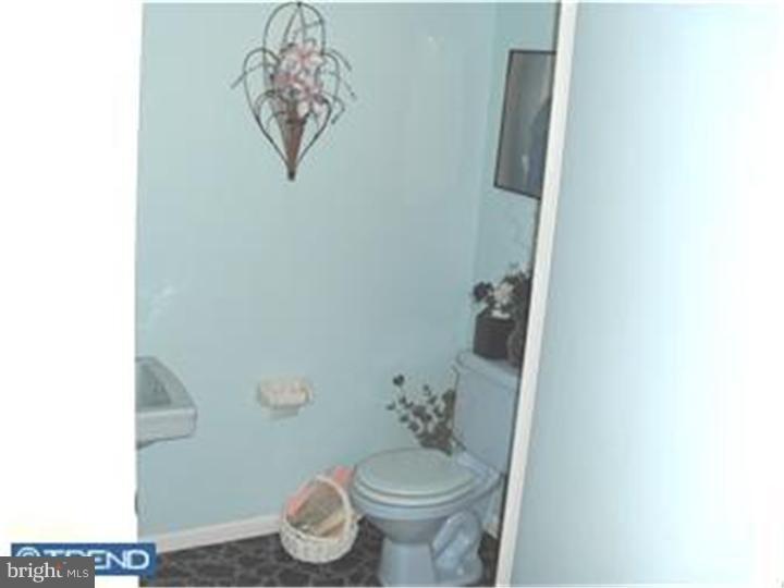 9 Lamont Road Burlington, NJ 08016 - Photo 4 of 9 Gallery Image 4
