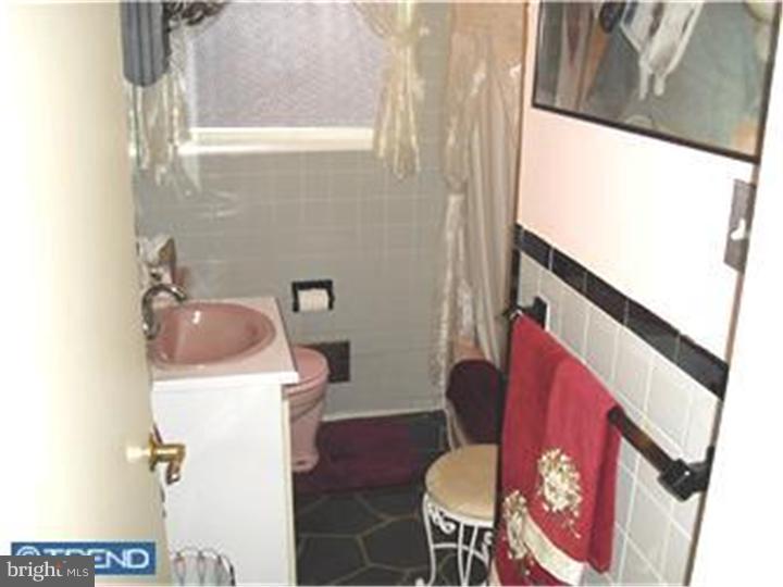 9 Lamont Road Burlington, NJ 08016 - Photo 6 of 9 Gallery Image 6