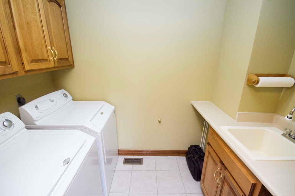 2428 Stonebriar Road Fort Wayne, IN 46814 - Photo 16 of 35 Gallery Image 16