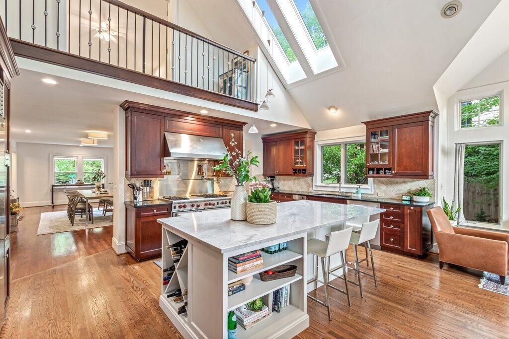 2274 Yorkshire Road Columbus, OH 43221 - Photo 11 of 59 2274 Yorkshire Road-12.jpg-SMALL