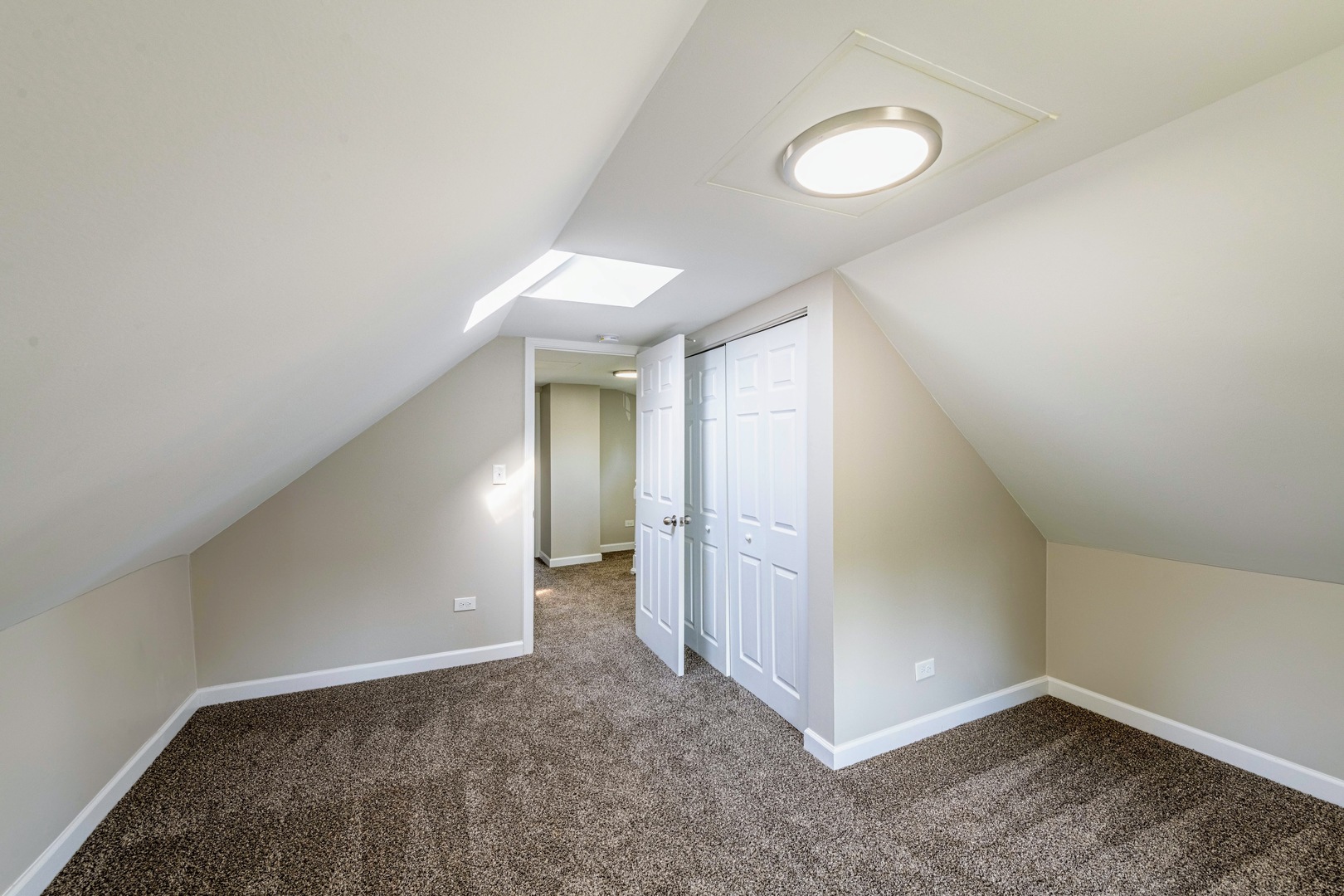 3340 Maple Avenue Brookfield, IL 60513 - Photo 19 of 26 a view of hallway