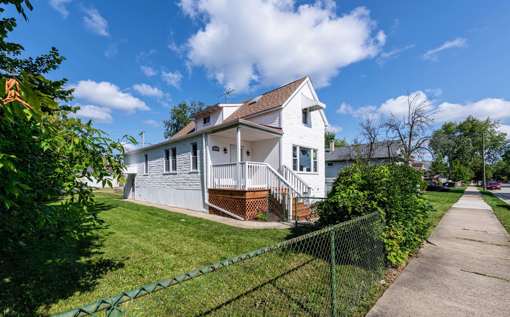 3340 Maple Avenue Brookfield, IL 60513 - Photo 2 of 26 a view of a house with backyard and garden