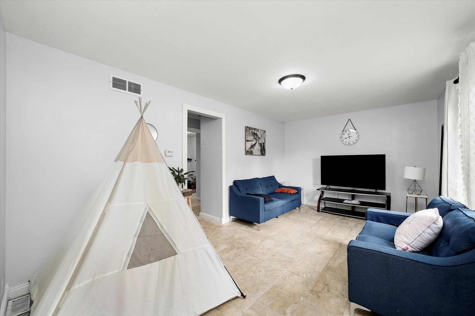 520 Aller Avenue Elgin, IL 60120 - Photo 12 of 22