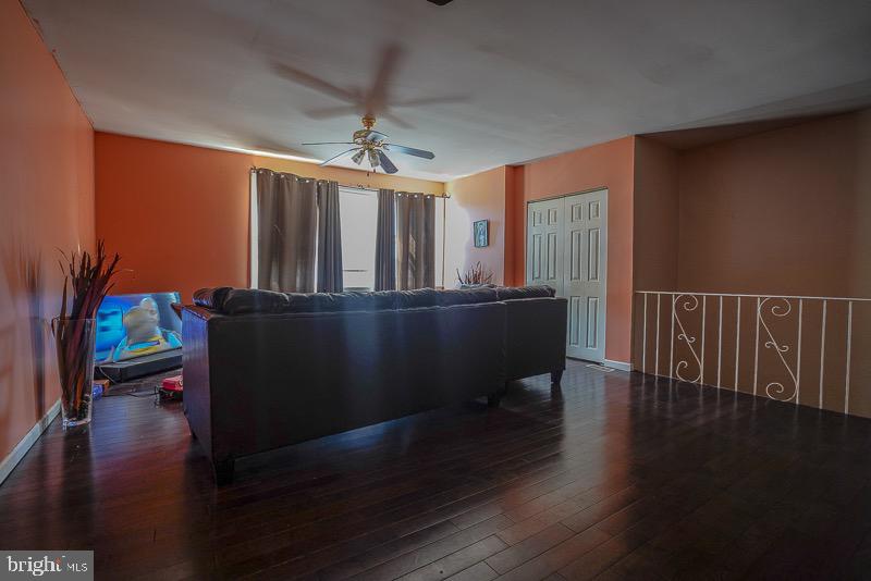 12024 Academy Road Philadelphia, PA 19154 - Photo 4 of 21