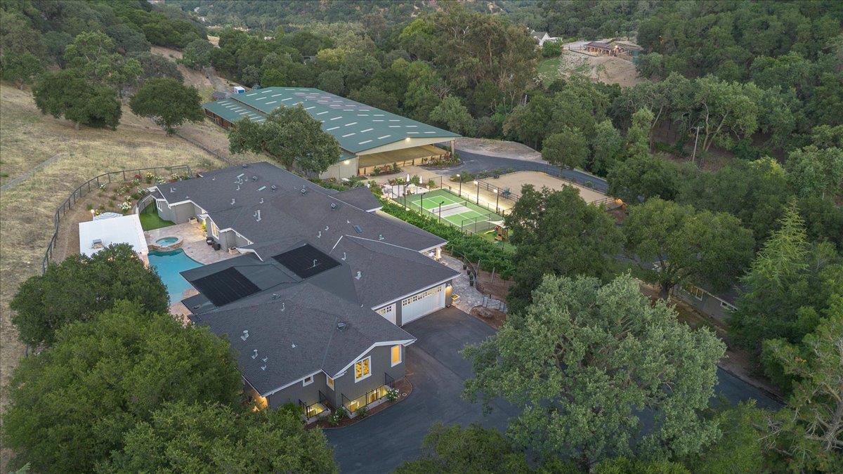 14411 Shannon Road Los Gatos, CA 95032 - Photo 9 of 138