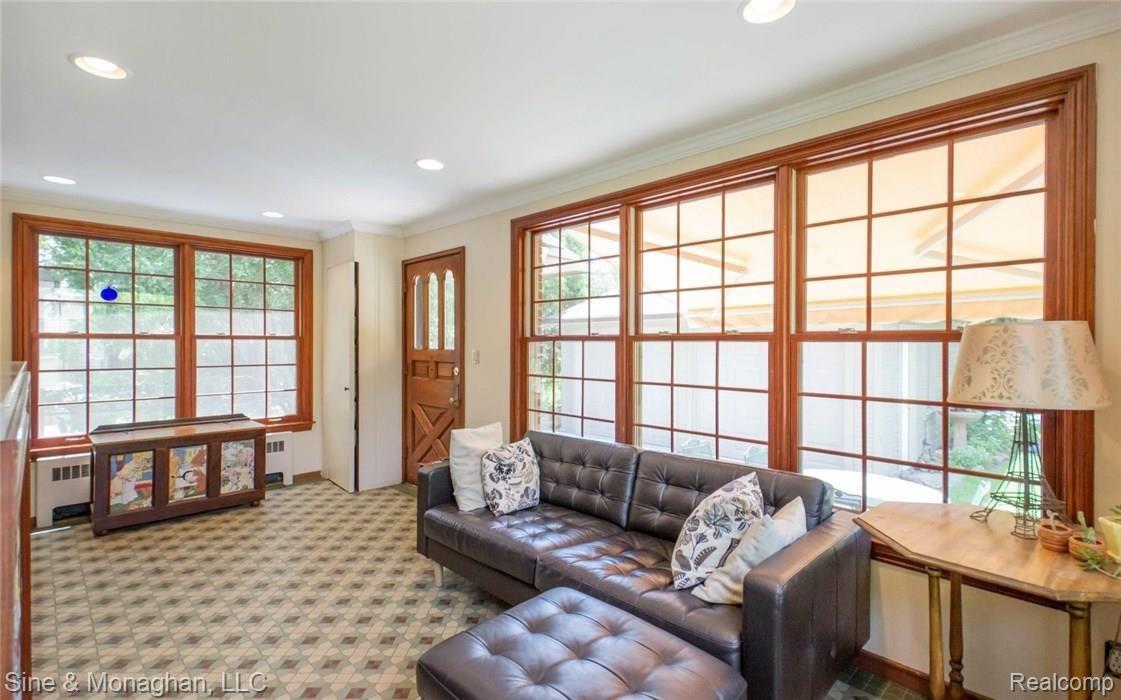 287 Moran Road Grosse Pointe, MI 48236 - Photo 14 of 30 14.jpg