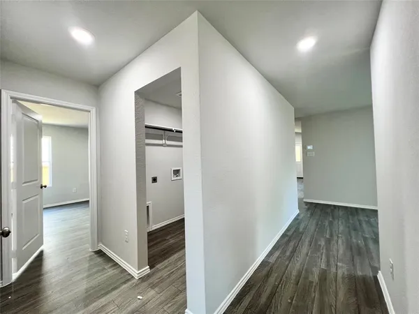 $2,100 | 544 Quail Mdws Drive, Cleburne, TX 76031