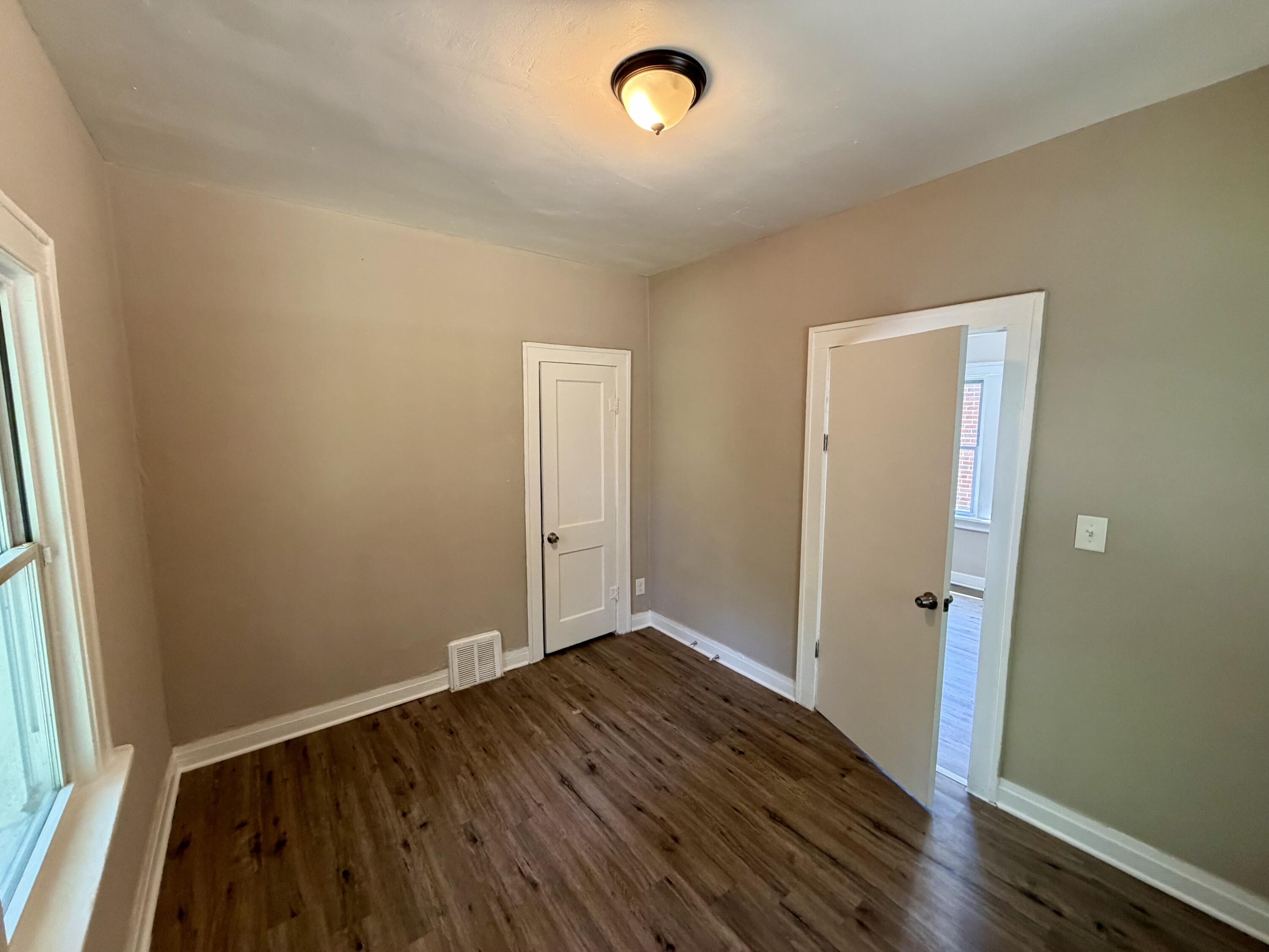 4229 Vermont Street Gary, IN 46409 - Photo 7 of 18 3000x2250