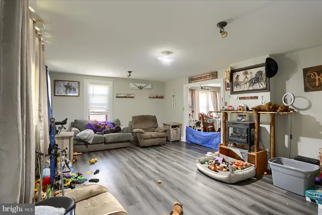 $215,000 | 4160 West Market Street, York, PA 17408