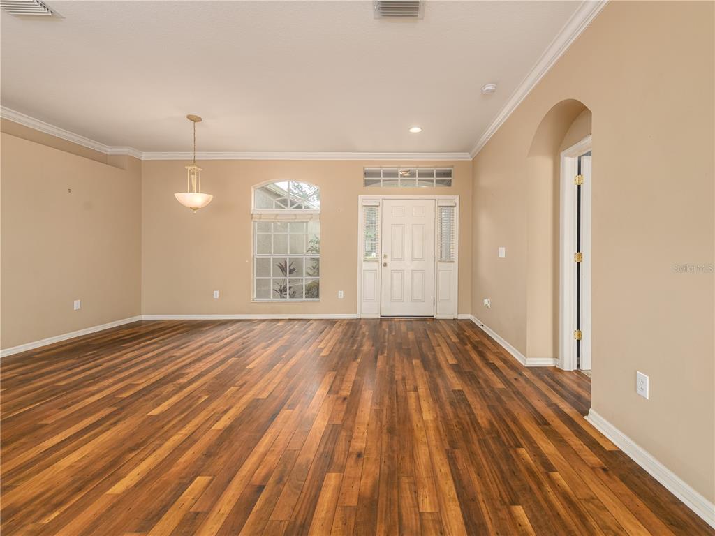 4313 Orange Ridge Court Valrico, FL 33596 - Photo 4 of 51 Gallery Image 4