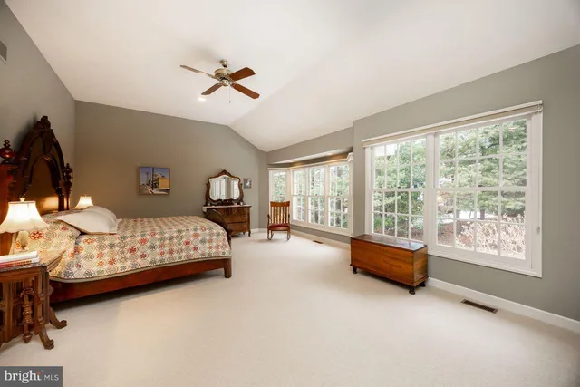 $1,090,000 | 5 Woodford Lane, Malvern, PA 19355