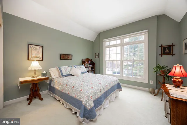 $1,090,000 | 5 Woodford Lane, Malvern, PA 19355