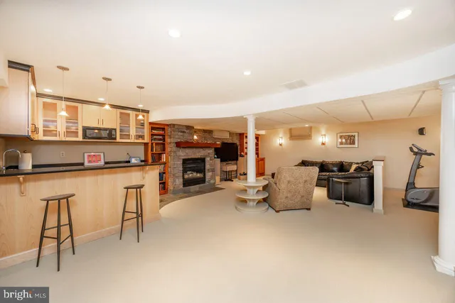 $1,090,000 | 5 Woodford Lane, Malvern, PA 19355