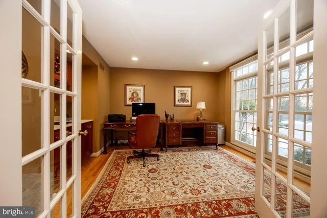 $1,090,000 | 5 Woodford Lane, Malvern, PA 19355