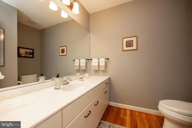 $1,090,000 | 5 Woodford Lane, Malvern, PA 19355