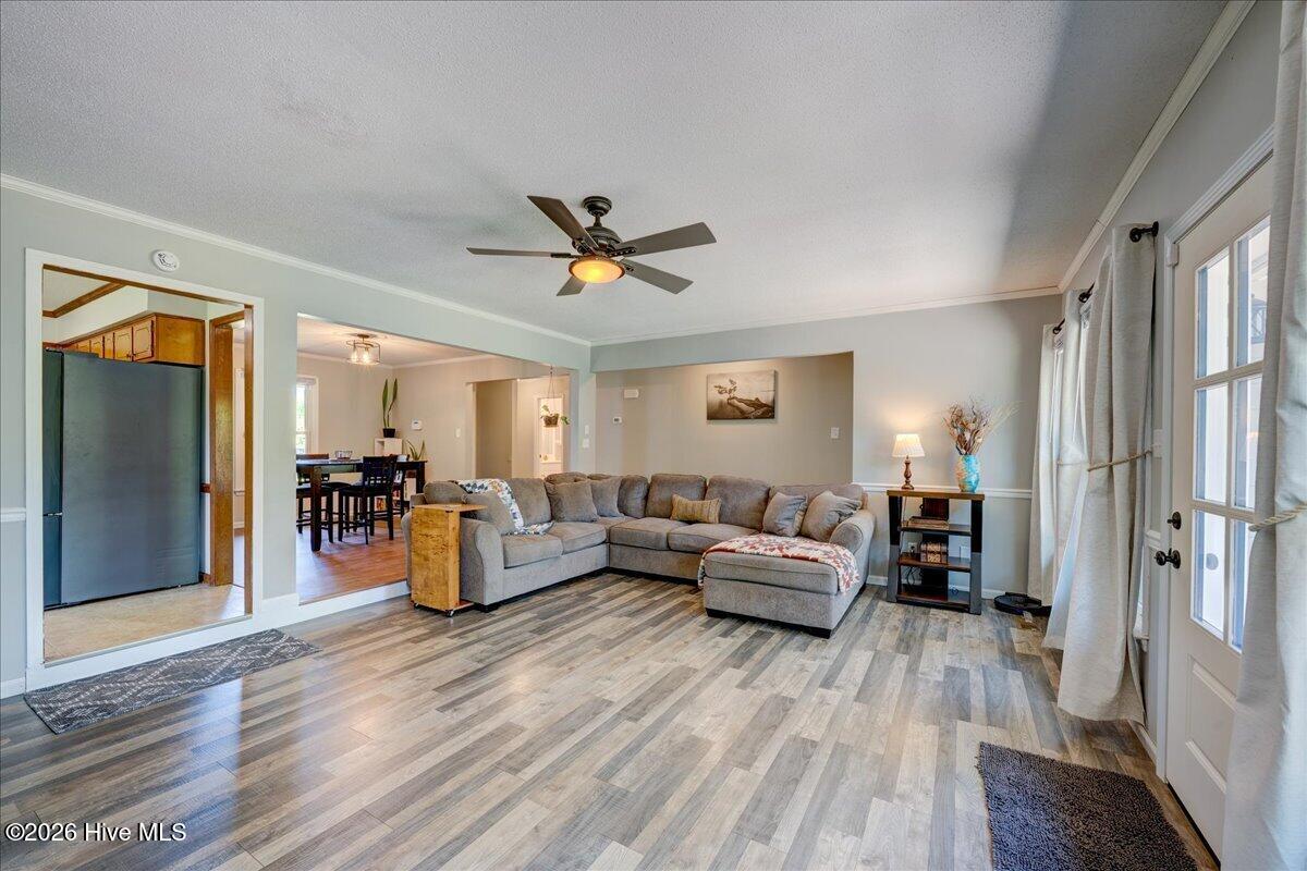 109 Quail Ridge Road Havelock, NC 28532 - Photo 21 of 42 Living room