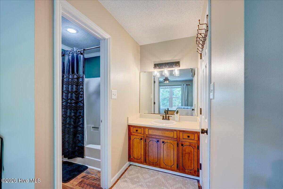 109 Quail Ridge Road Havelock, NC 28532 - Photo 28 of 42 Primary en suite