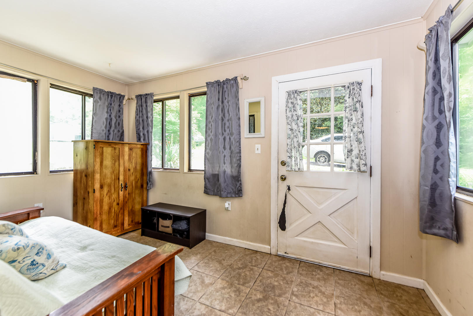 2035 Old Chilhowee Road Seymour, TN 37865 - Photo 14 of 29 ENTRANCE FOYER