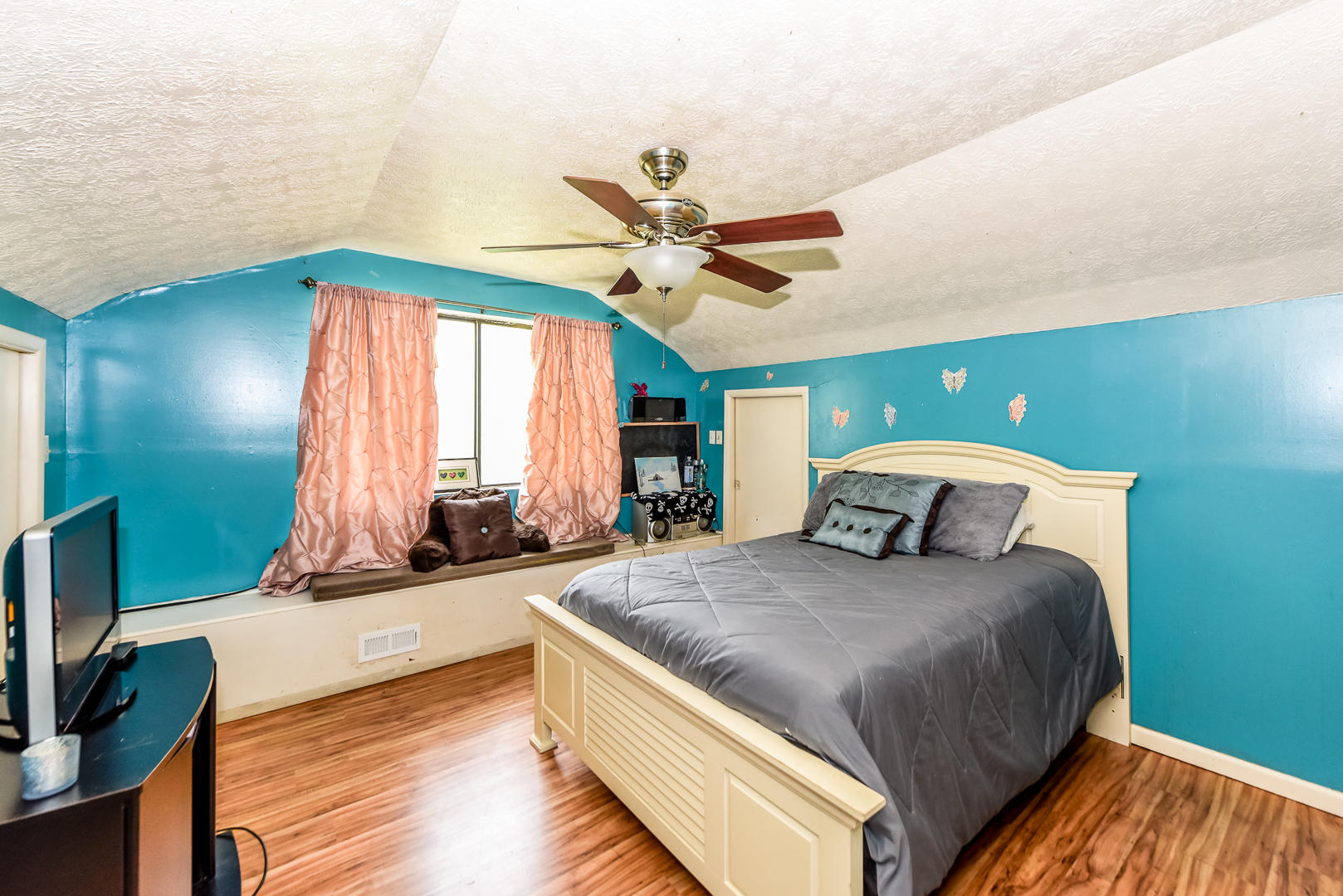 2035 Old Chilhowee Road Seymour, TN 37865 - Photo 24 of 29 #3 BEDROOM UPSTAIRS