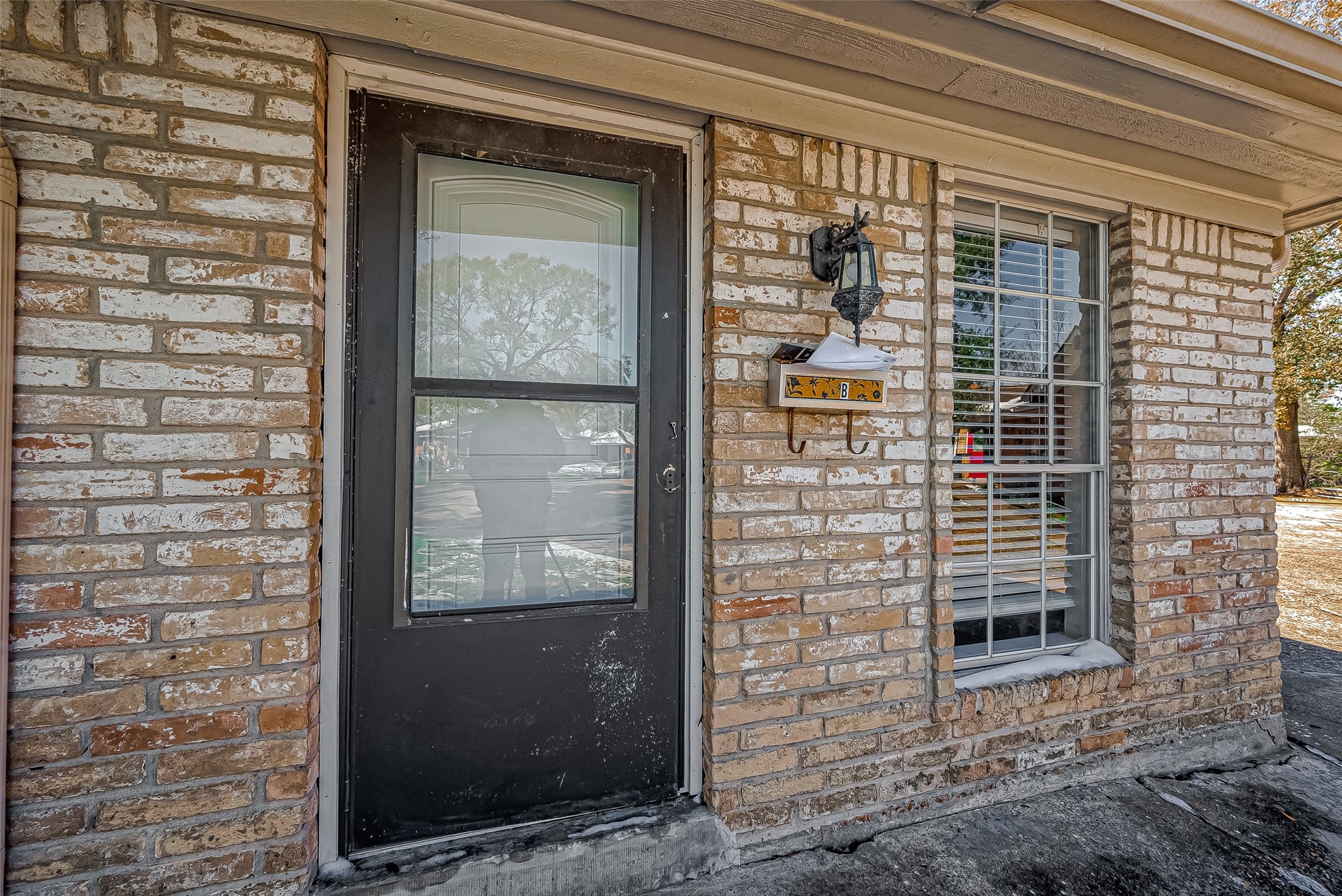 7315 Housman Houston, TX 77055 - Photo 6 of 49 Unit B